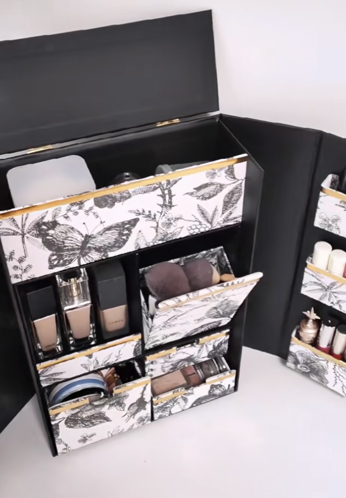 Unboxing, jangan buang! Tolong berikan kotak pengemasan 