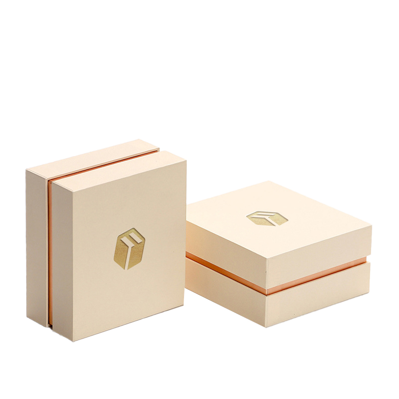 Apa arti kotak hadiah parfum?