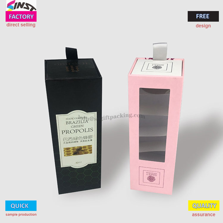 ​Apakah kedua kotak kado minyak atsiri ini membuat pelanggan berkata 'membukanya terasa seperti menerima kado alami'?