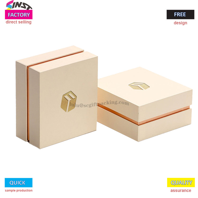 Kotak Hadiah Parfum dengan Surga dan Tutupan Bumi berbingkai